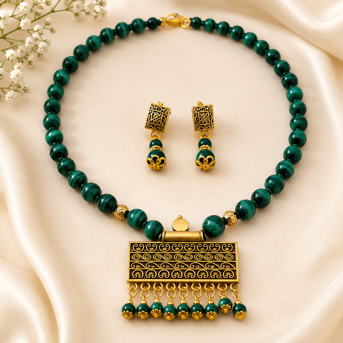 Green semi-precious beads jewelry Set