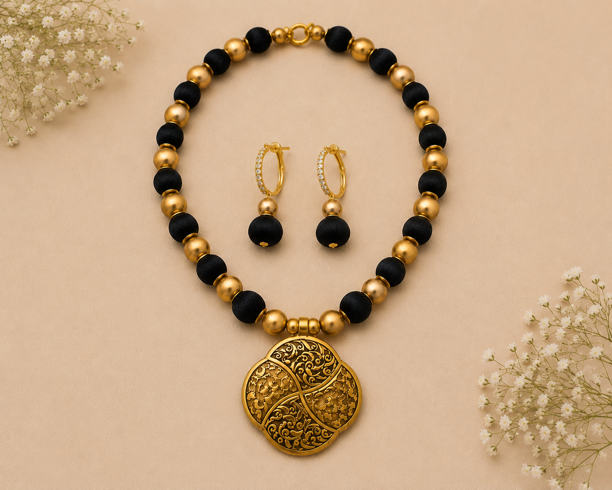 Black & Gold Heritage Statement Jewelry set