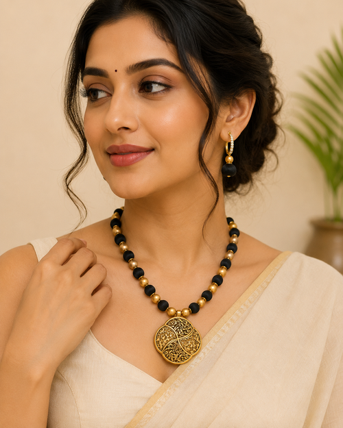 Black & Gold Heritage Statement Jewelry set